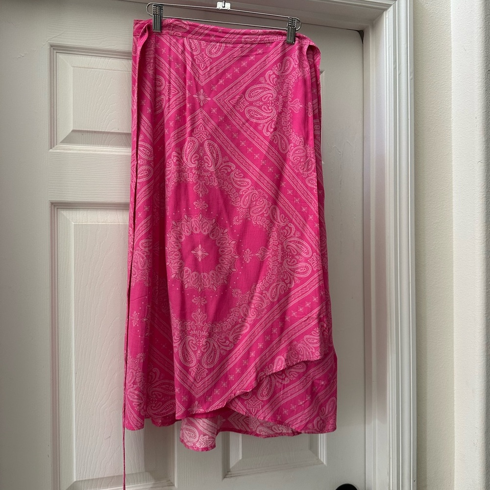GAP Vibrant Pink Paisley Skirt